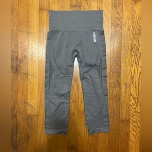 💜EUC Gymshark Crop Leggings